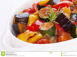 1 kilo de poivon, 1 kilo d'oignons, 2 aubergines, 1 kilo de courgette pour 6.00  spcialement pour votre ratatouille